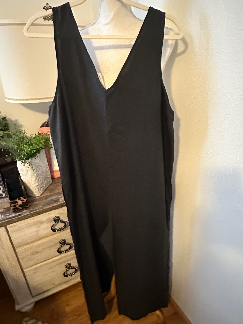 Universal Thread Black V-Neck Wide-Leg Jumpsuit - Picture 3 of 4